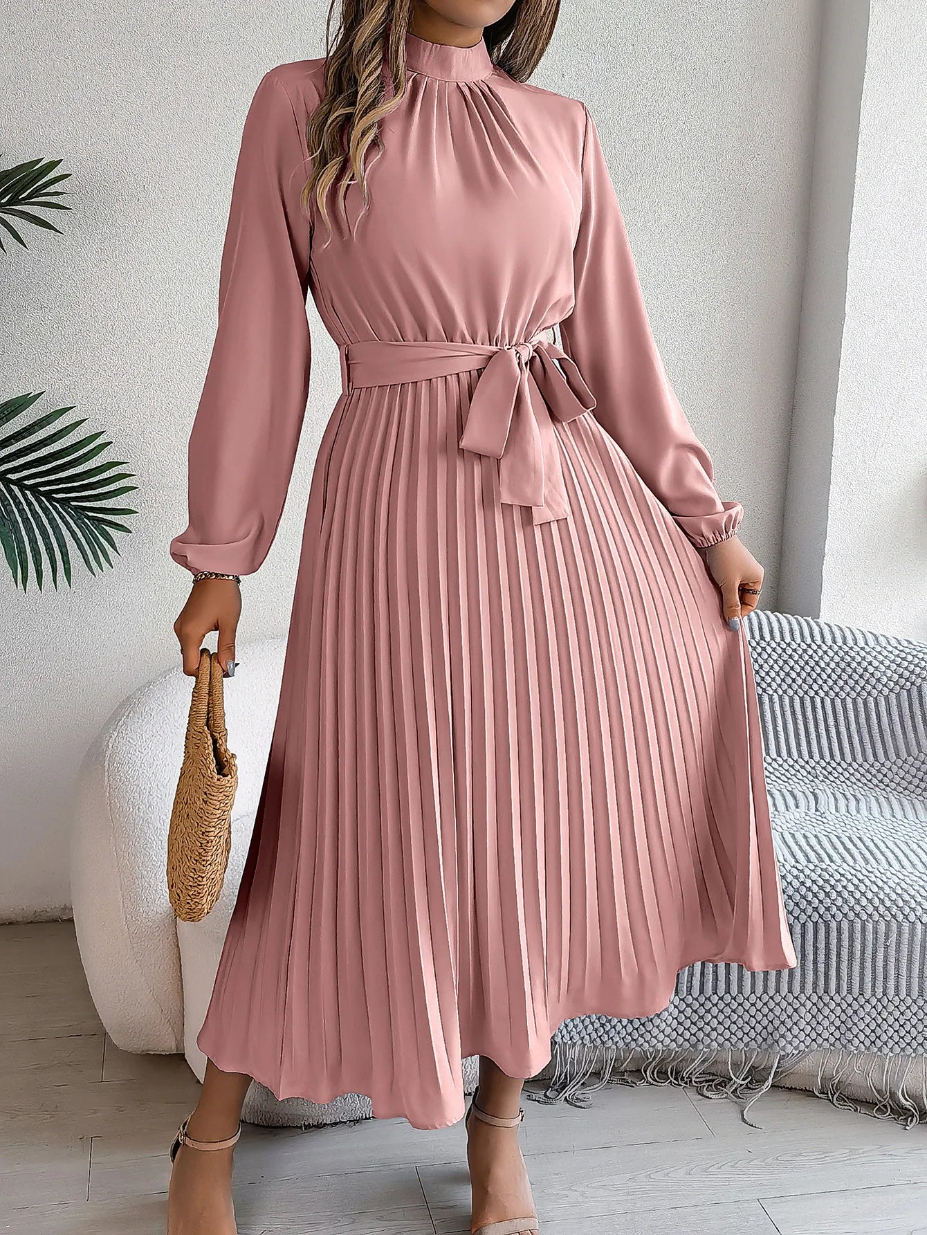 Long Sleeved Waist Cinched Pleated Long Skirt