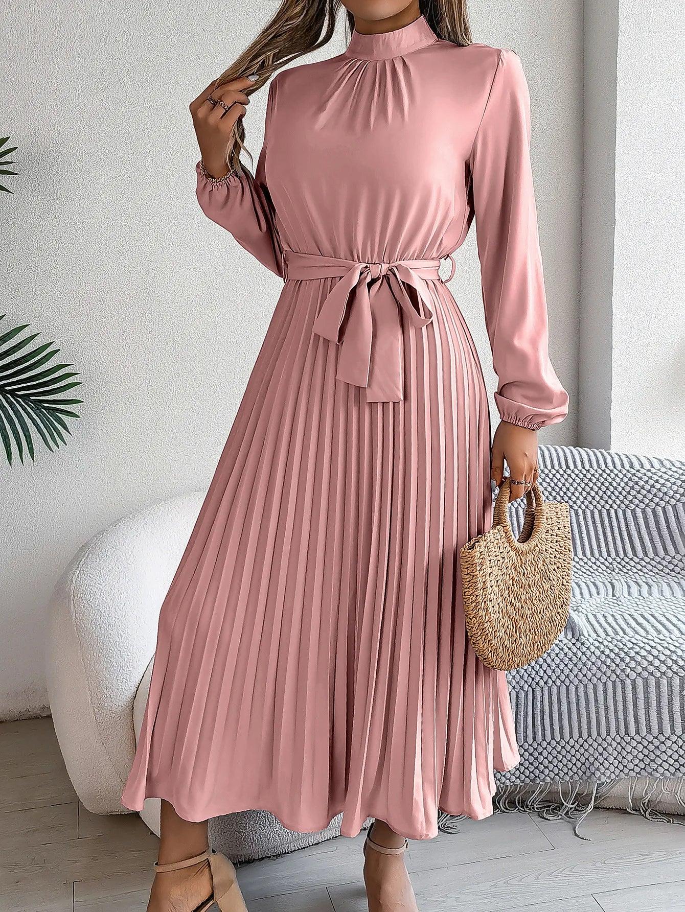 Long Sleeved Waist Cinched Pleated Long Skirt