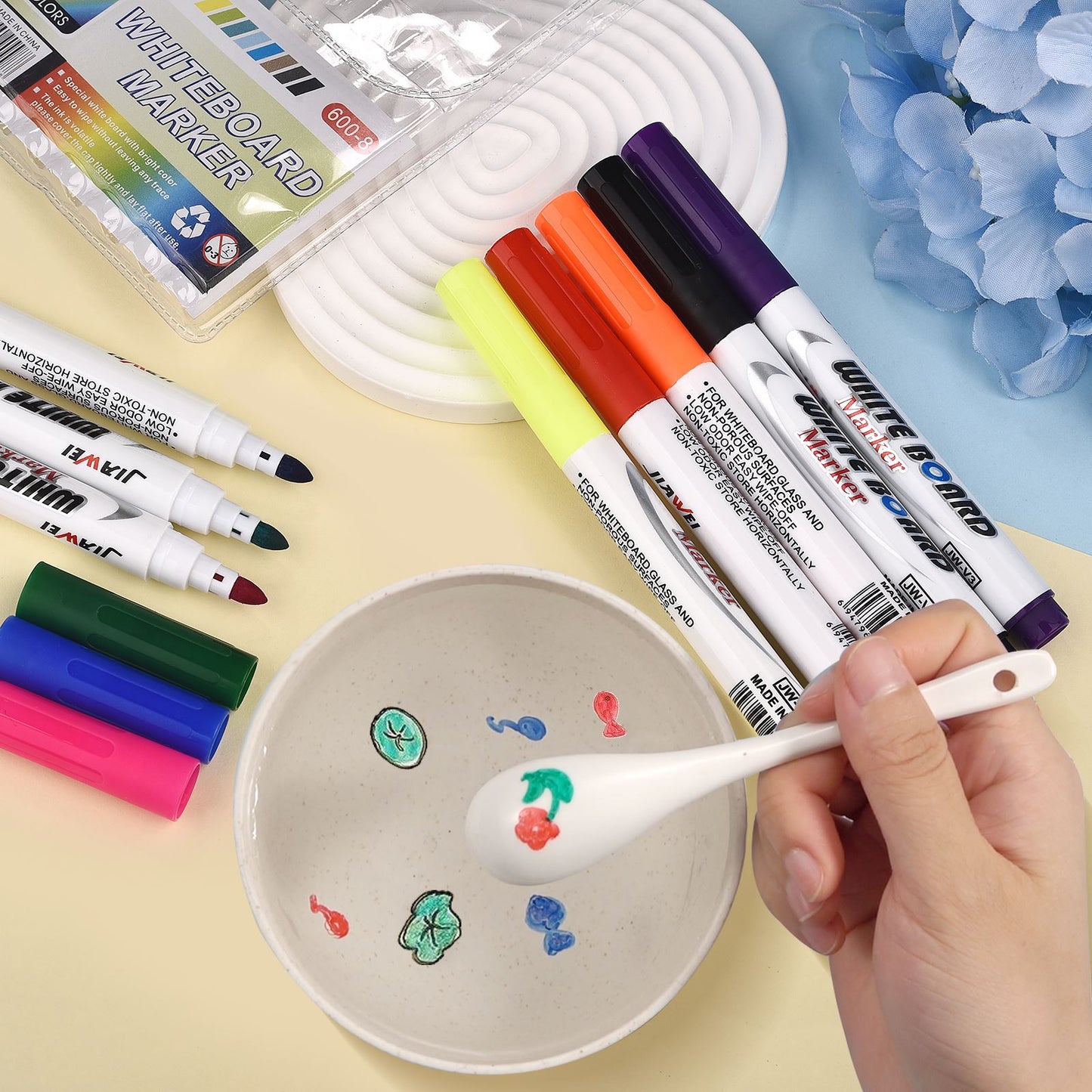 8/12 Colors Magical Water Painting Pen Set Whiteboard Markers and Ceramic Spoon